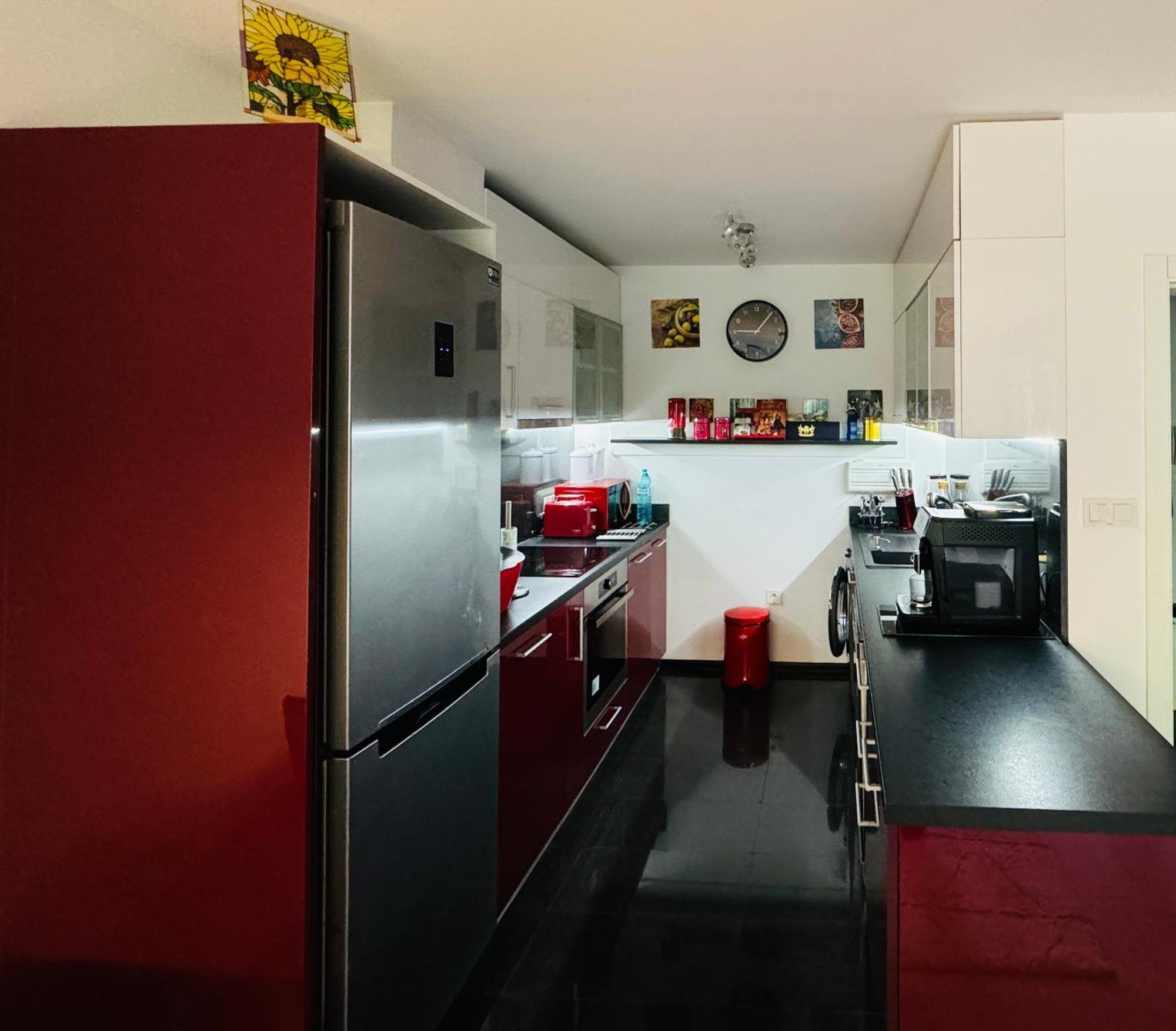 City Apartment Warna Exterior foto