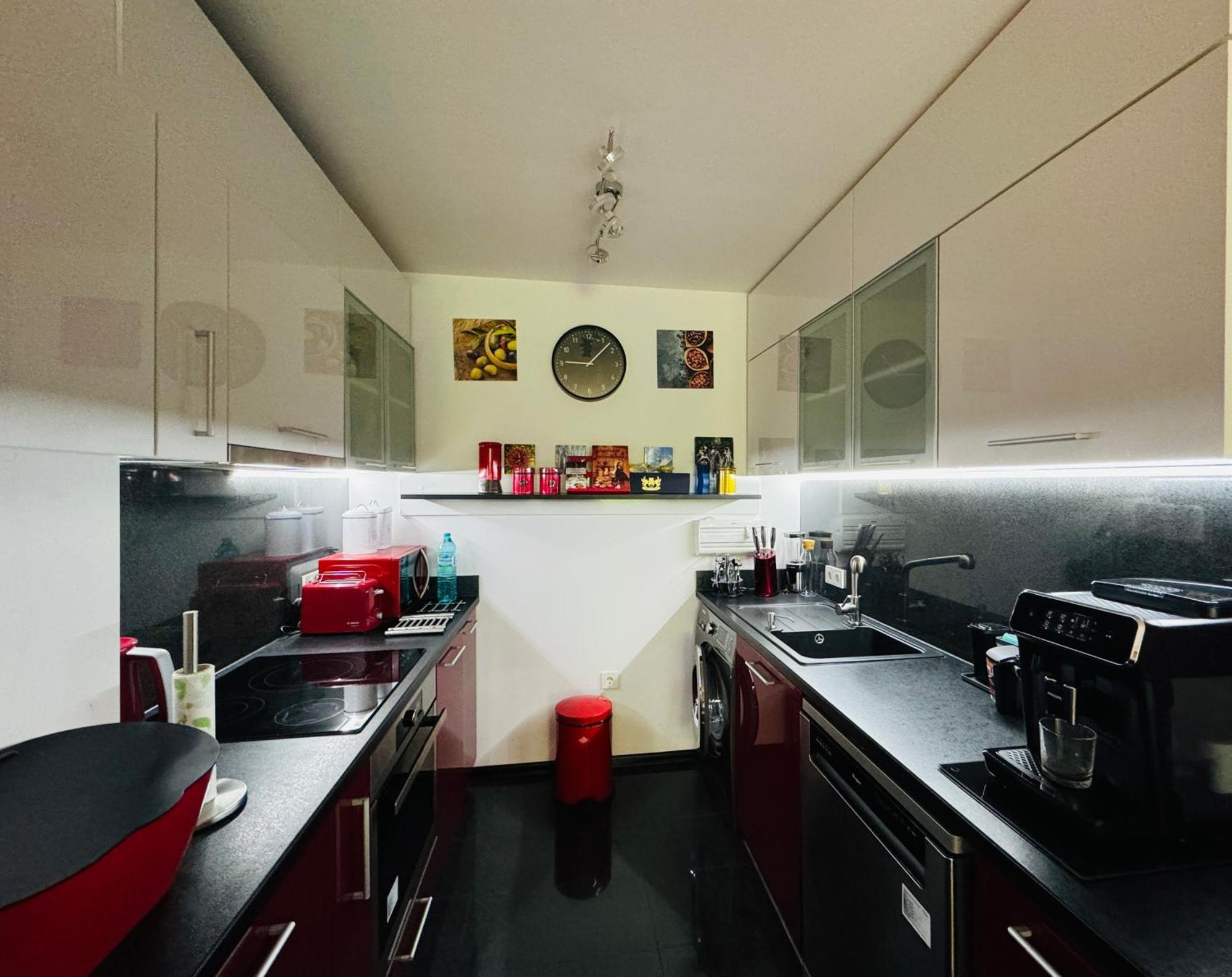 City Apartment Warna Exterior foto